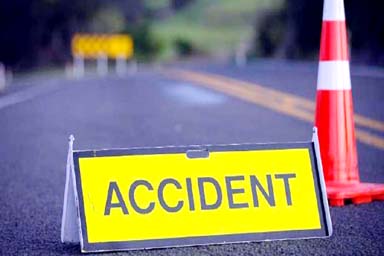 2 killed, 25 injured in M'singh road accident